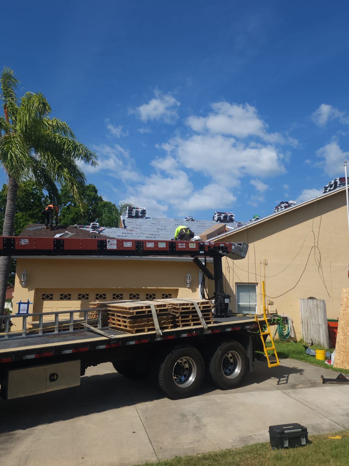 Commercial flat roof system on a business property in Hernando County, FL.